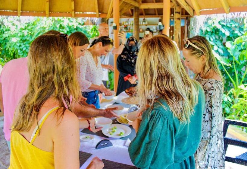 اتاق لوکس با بالکن, Sabba Beach Suite , Fodhdhoo Maldives