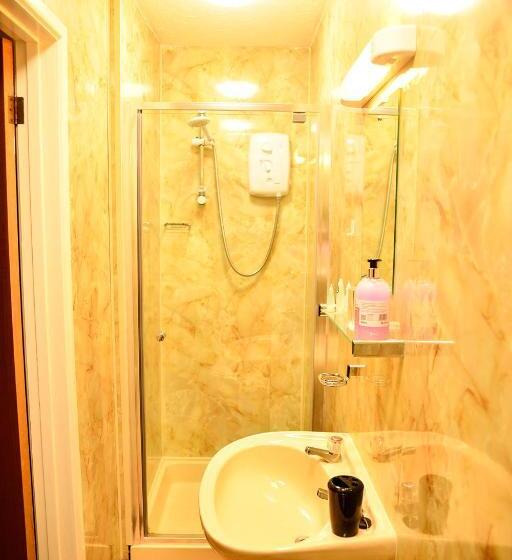 اتاق استاندارد با تخت بزرگ, The Maycliffe