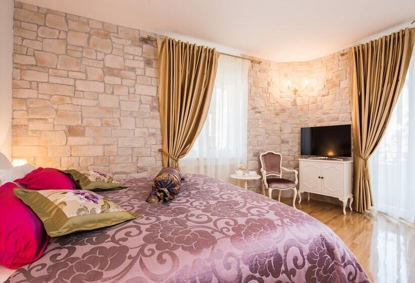 Premium Room City View, Priska Heritage Rooms