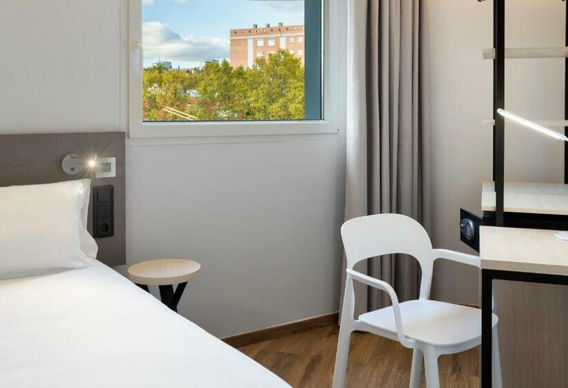 Номер Стандарт Индивидуальный, B&b Hotel Madrid Alcorcón