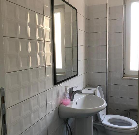 标准工作室, Central Studio Apartments