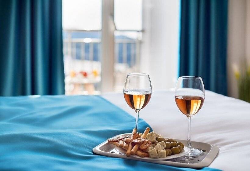 اتاق راحتی, Larimar