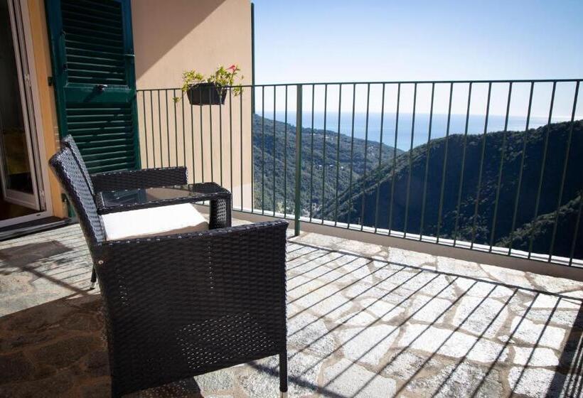 חדר דלוקס עם מרפסת נוף לים, Looky