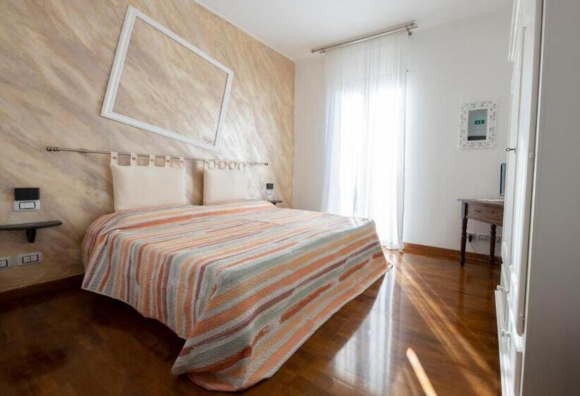 חדר סטנדרט נוף לים, Looky