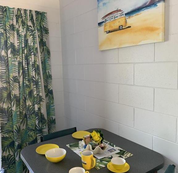 Triple Room Sea View, Sandpiper Motel