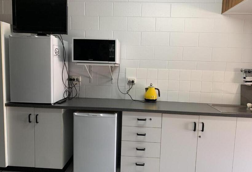 Triple Room Sea View, Sandpiper Motel