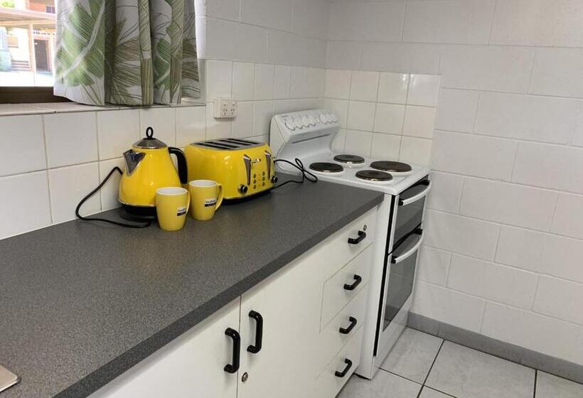 חדר משפחתי נוף לים, Sandpiper Motel