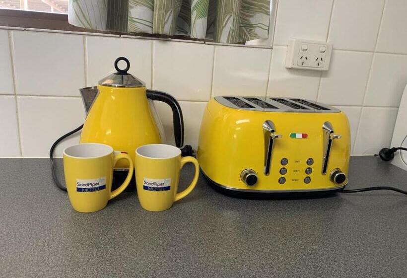 חדר משפחתי נוף לים, Sandpiper Motel