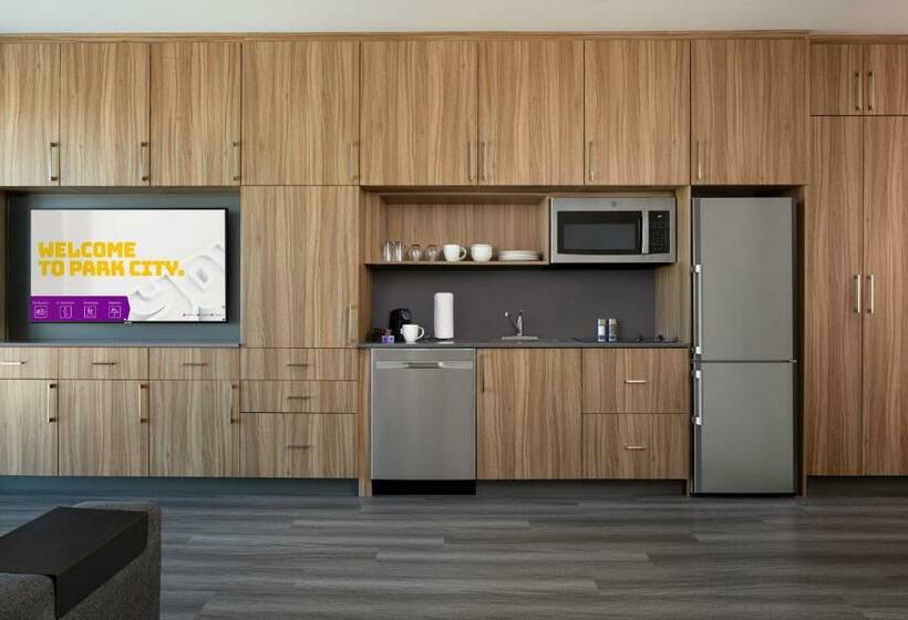 Студия Стандарт, Yotelpad Park City