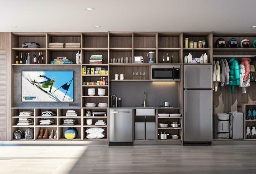 스탠다드 스튜디오, Yotelpad Park City