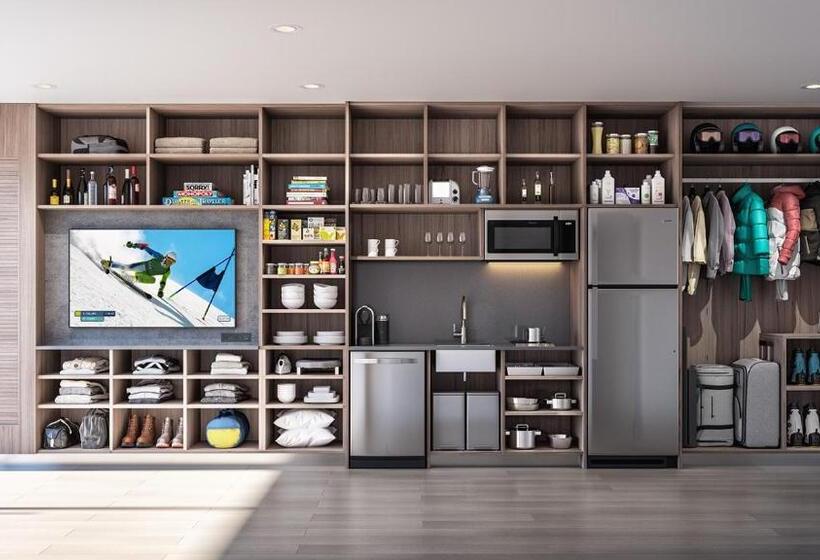 스탠다드 스튜디오 (전망), Yotelpad Park City