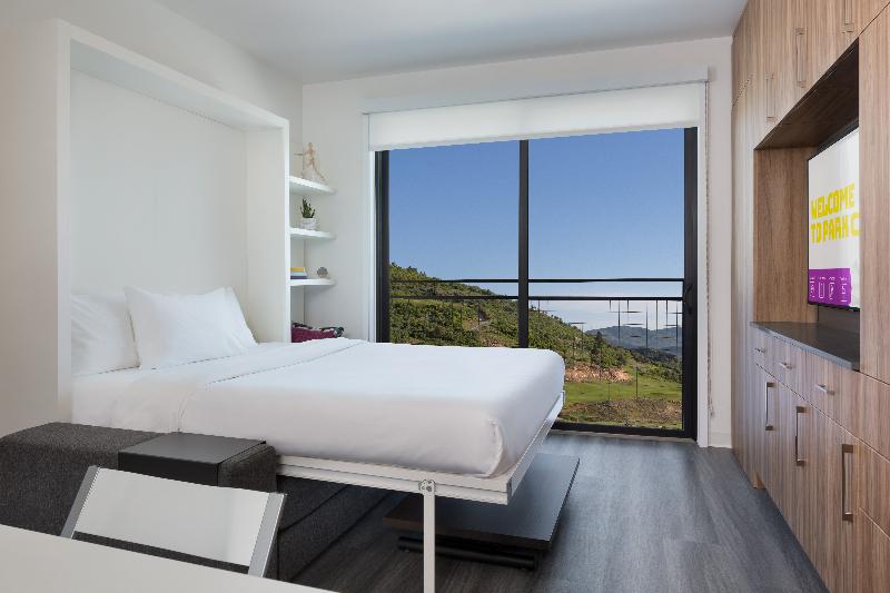 스탠다드 스튜디오, Yotelpad Park City