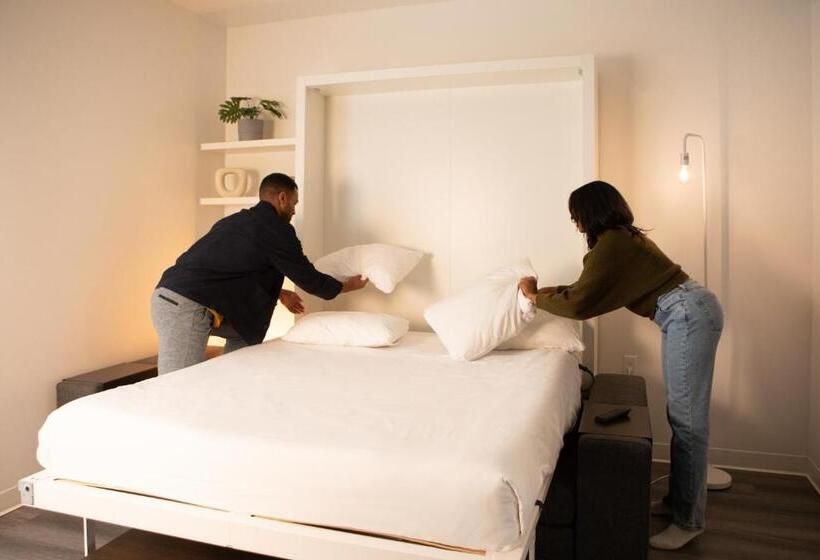 디럭스 스튜디오, Yotelpad Park City