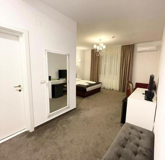 Трехместный Номер Комфорт, Cochet Boutique