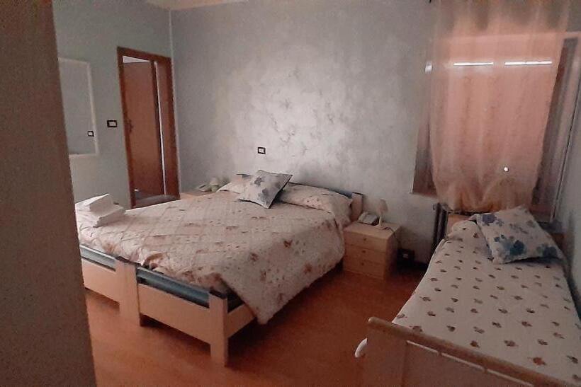 חדר סטנדרט לשלושה, Ristorante Cibarium