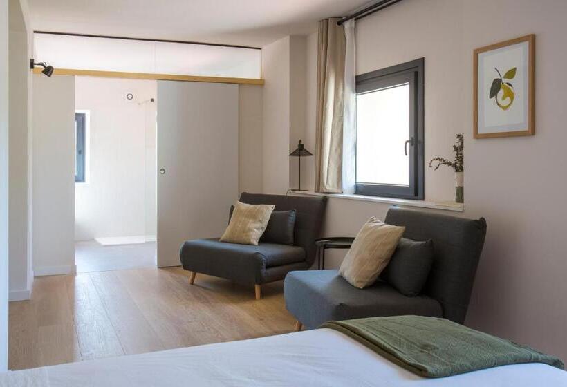 اتاق خانوادگی, Rural Mas De L Illa