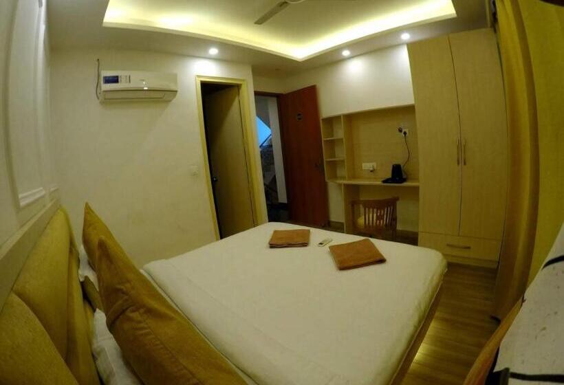 غرفة ديلوكس, The Moksham