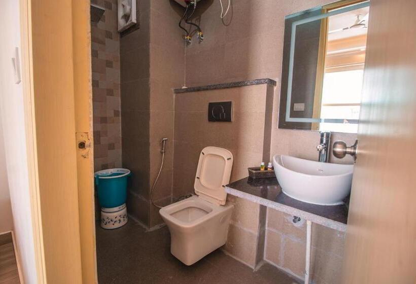 غرفة سوبيريور, The Moksham