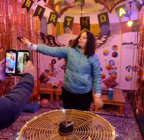 غرفة ديلوكس, The Moksham