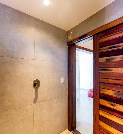 סוויטה משפחתית, Akua Concept   Taipu De Fora