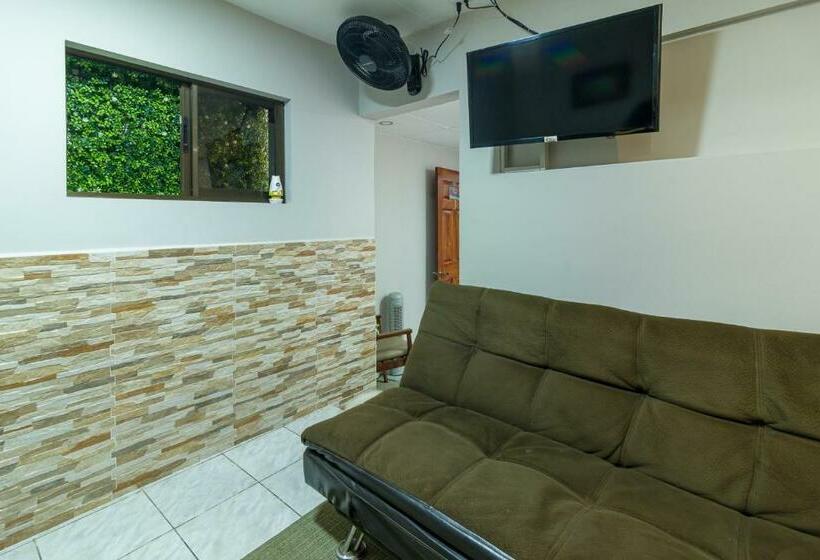 استودیوی استاندارد, Delcafetalcr