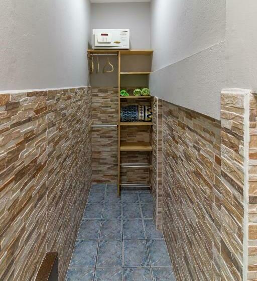 استودیوی استاندارد, Delcafetalcr