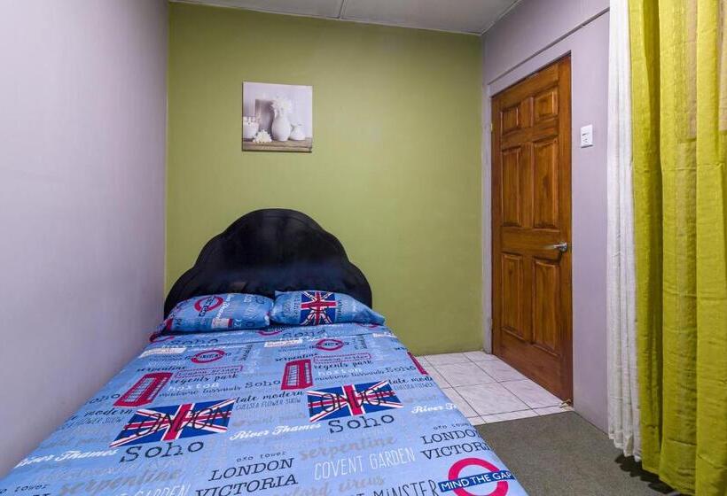 اتاق استاندارد با سرویس بهداشتی مشترک, Delcafetalcr