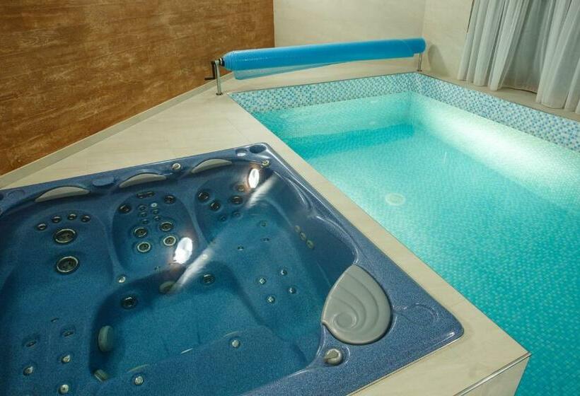 استودیوی لوکس, Vila Terra