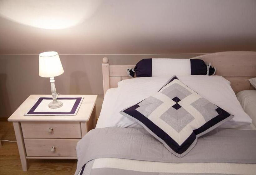 标准工作室, Vila Terra