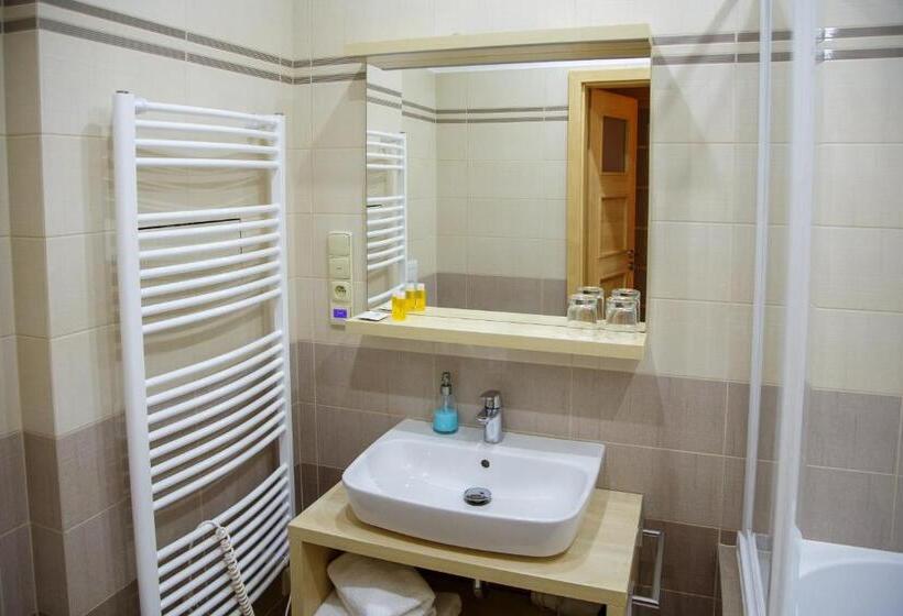 آپارتمان 1 خوابه با بالکن, Vila Terra
