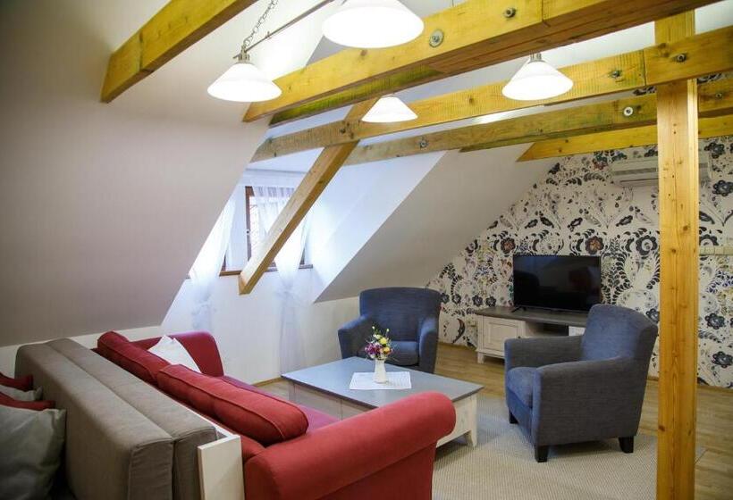 家庭工作室, Vila Terra