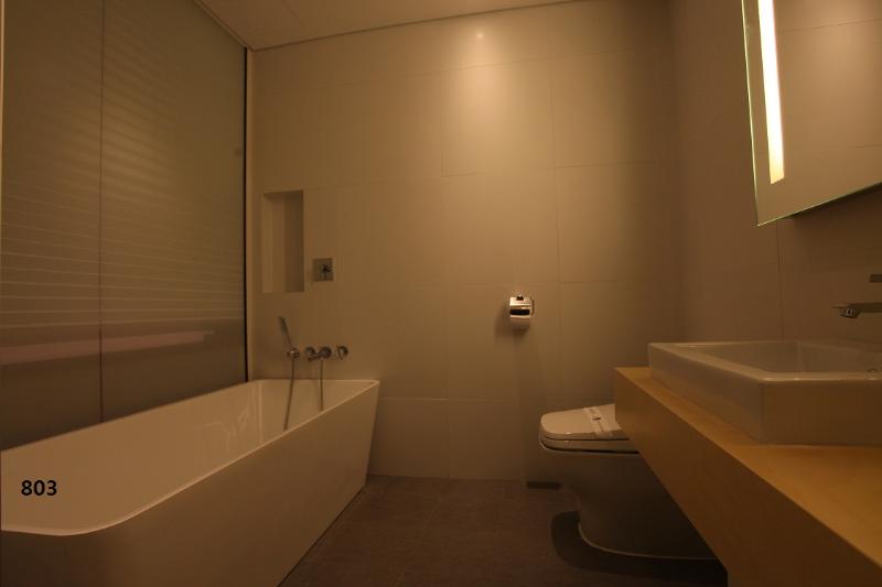 Люкс, Americana Village