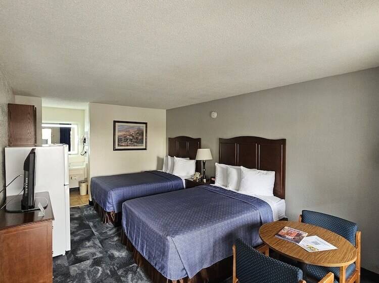 ２ダブルベッドのスタンダードルーム, Bluegrass Extended Stay