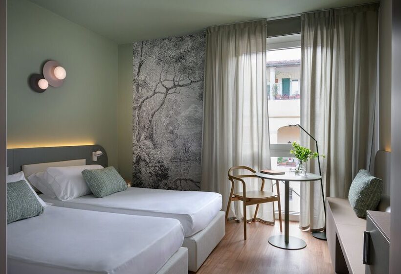 اتاق استاندارد, Ilaria