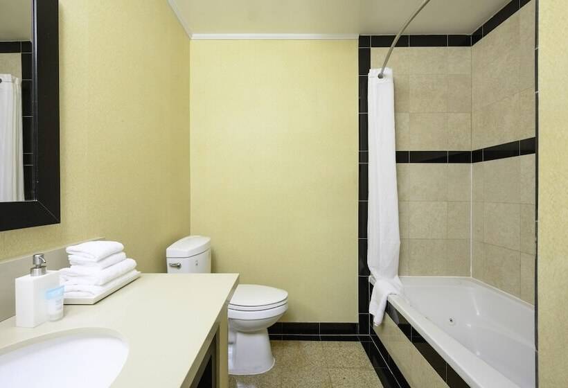 발코니가 있는 스위트, Little Inn By The Bay Newport Beach