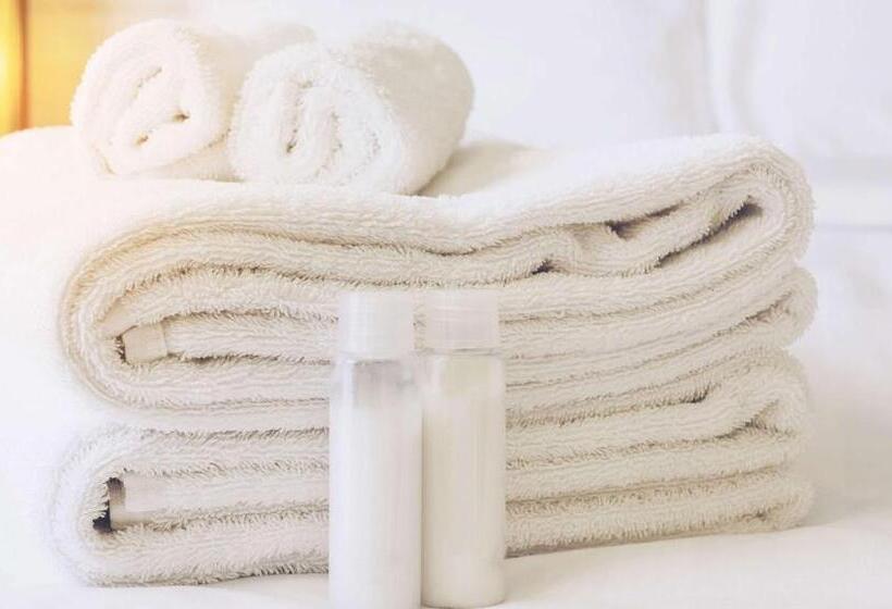 غرفه قياسيه سريرين مزدوجين, M Star Hotel Searcy