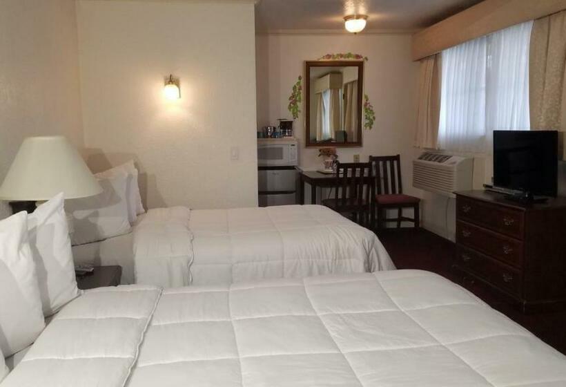 غرفه قياسيه سريرين مزدوجين, Stanford Motor Inn