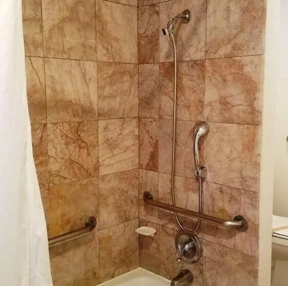 سوییت, Stanford Motor Inn