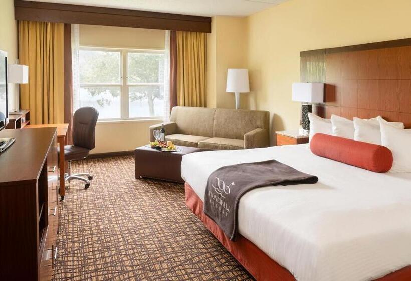 장애인을 위한 킹사이즈 침대 스탠다드 룸, Stonewall Resort