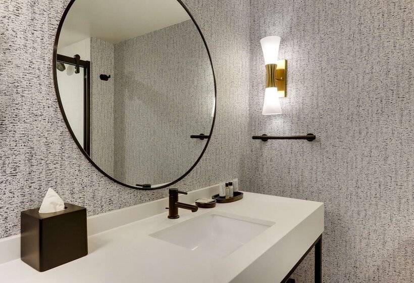 Standaardkamer met Tweepersoonsbed, The Chattanoogan Hotel, Curio Collection By Hilton