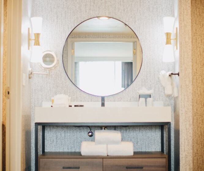 اتاق استاندارد با تخت دوبل, The Chattanoogan Hotel, Curio Collection By Hilton