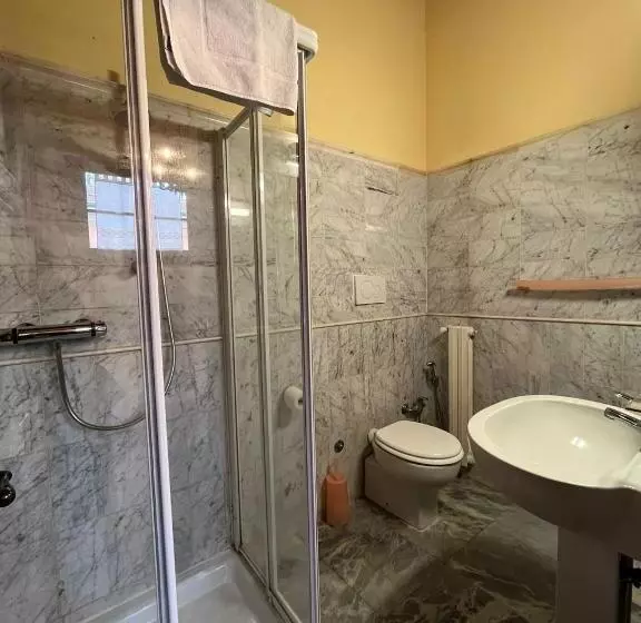 Economy-huone, Villa Maya