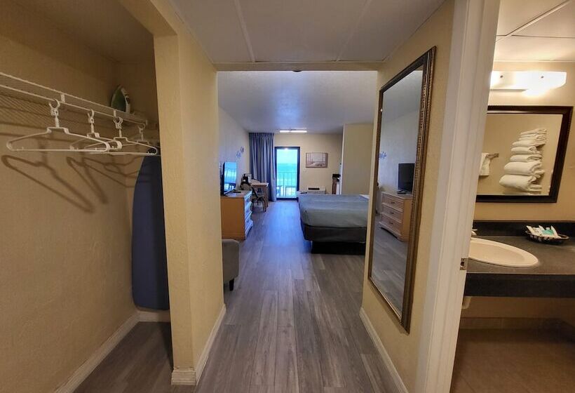 غرفة أساسية سرير مزدوج, Beachside Hotel   Daytona Beach   No Pool