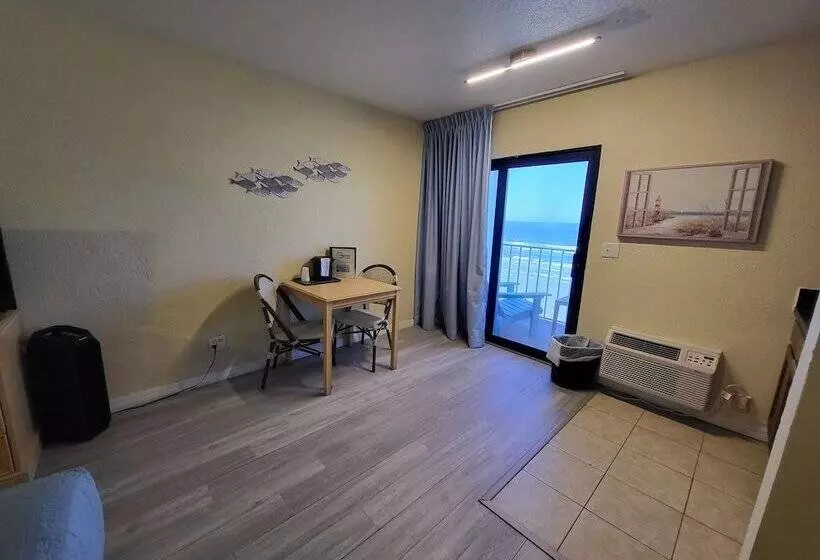 Basic-huone Parivuode, Beachside Hotel Daytona Beach No Pool