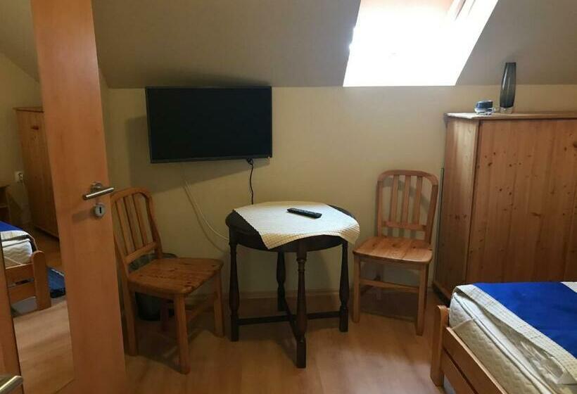 חדר סטנדרט, Prosper Lovasklub Panzió