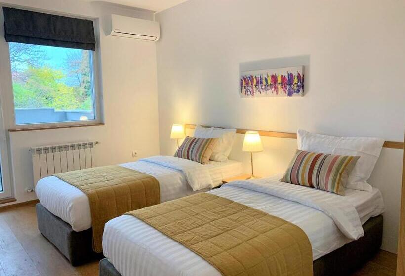 דירת חדר נוף לגינה, Gardenia Apartments