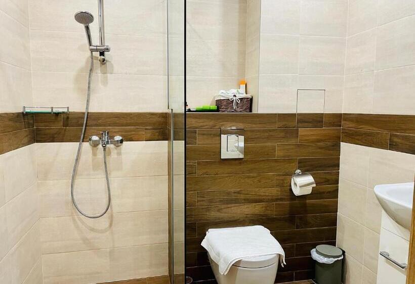 דירת חדר נוף לגינה, Gardenia Apartments