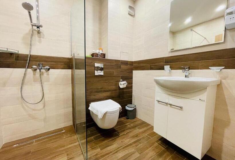 דירת חדר נוף לגינה, Gardenia Apartments