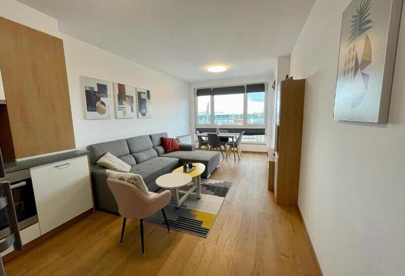 דירת חדר נוף לגינה, Gardenia Apartments