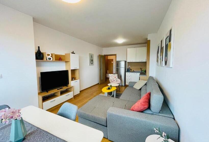 דירת חדר נוף לגינה, Gardenia Apartments